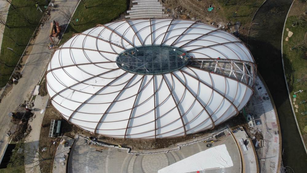 雨篷伸缩棚:让生活更加舒适便捷-3