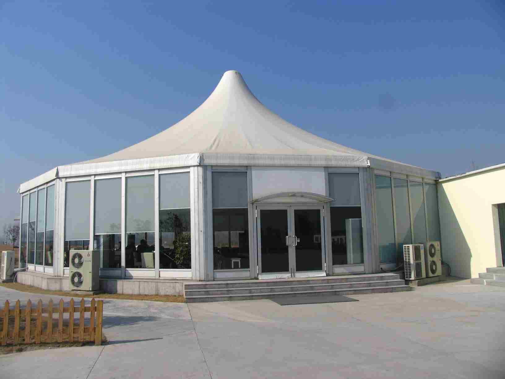 张拉膜景观设施:创造城市新亮点的艺术之旅-2