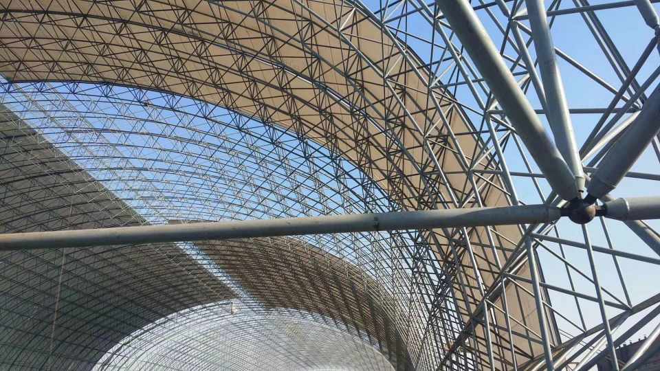 污水处理新趋势:污水池反吊膜加盖技术-1