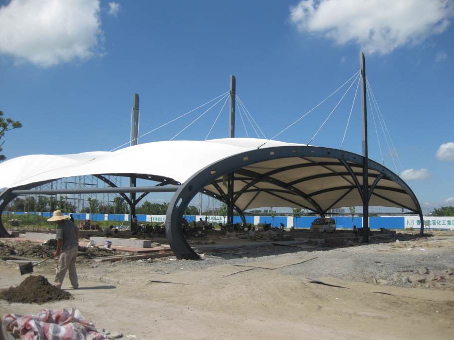 广场景观中的独特设计——张拉膜结构的应用-1