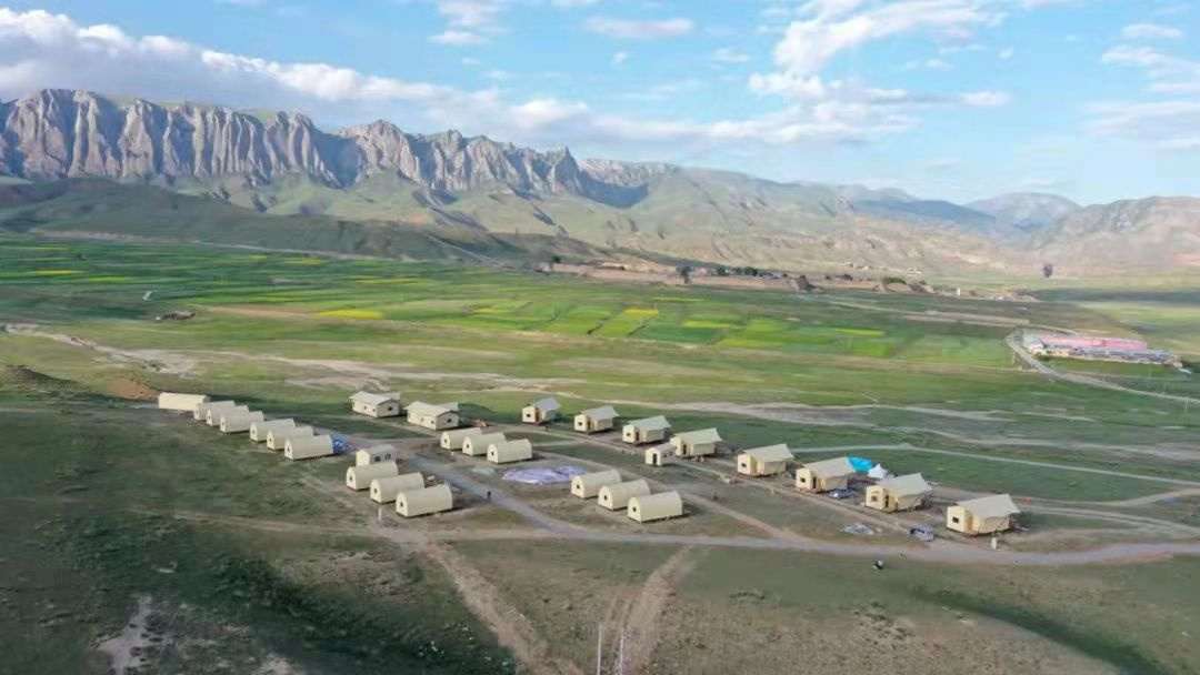 风雨篮球场的棚-3