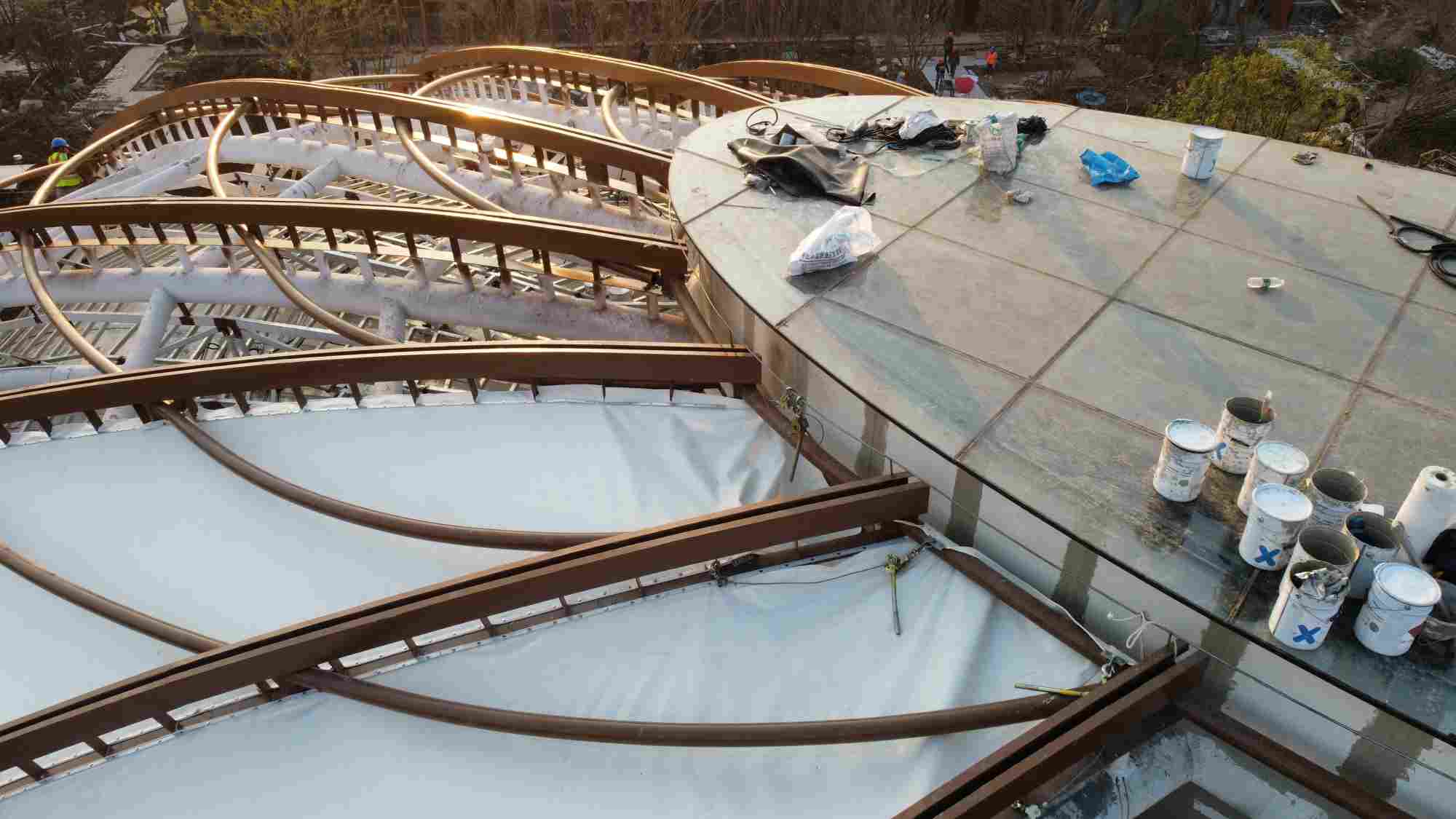 白色膜材:透明与不凡的完美融合-1